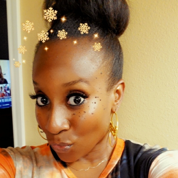 Meet your Posher, Lesley - Picture 1 of 1